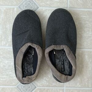 Grey House Shoes